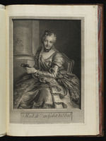 Eine Dame im Ballkleid